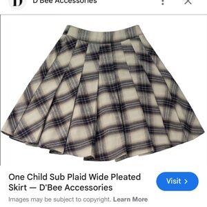 Girls pleated plaid skirt size 6